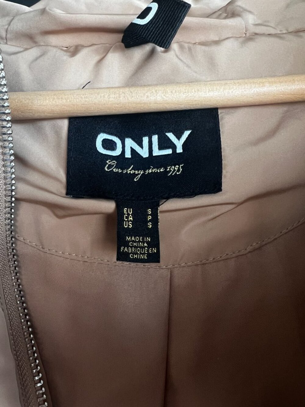 Winter Puffer Jacket Short Oversized Beige S - Picture 5 of 16